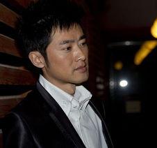 演员任泉个人资料,从影视明星到商业奇才的跨界人生